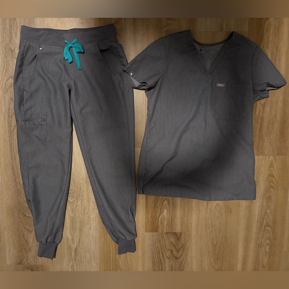 FIGS Scrubs Graphite XXS/XXSP Set